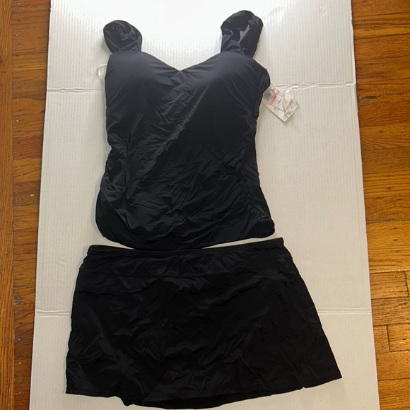 Jantzen Other - Jantzen Black, 2-piece Tankini Skirt Swimwear, Size 10 with Tummy Control